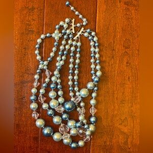 Elegant Silvery blue Pearl Necklace